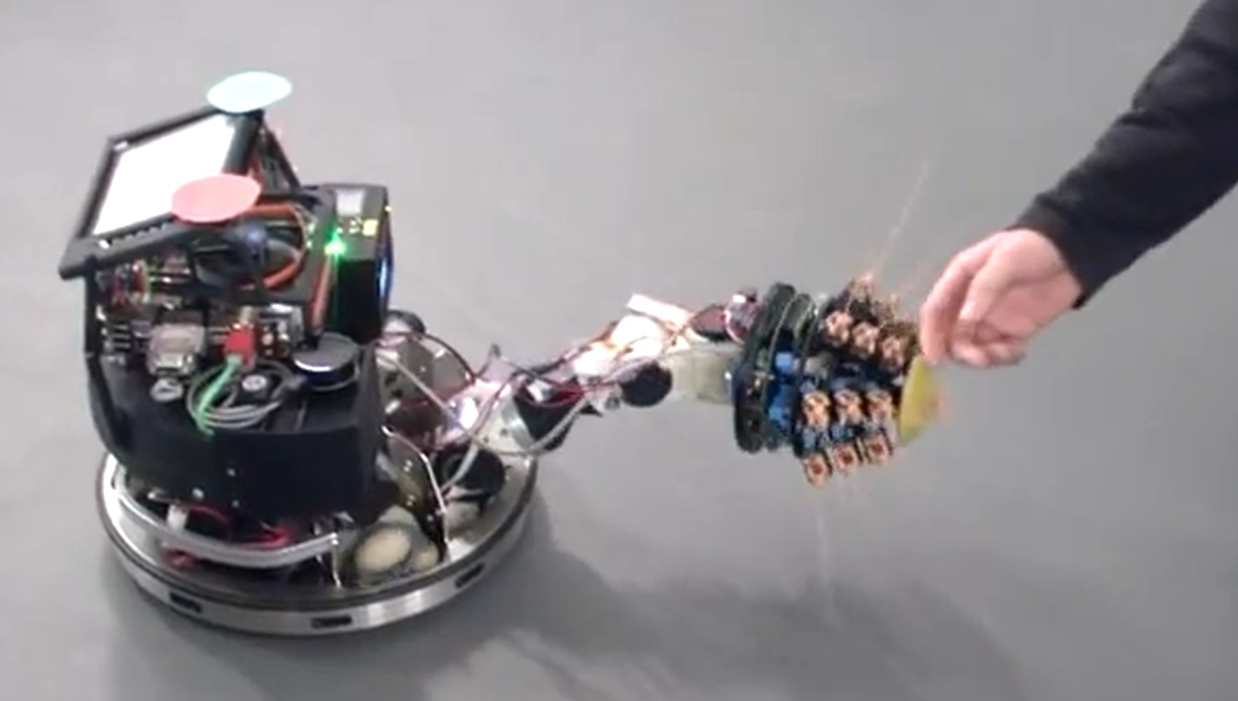 découvrez l'univers de la cartographie robotique, où technologie et précision s'allient pour créer des environnements tridimensionnels. apprenez comment les robots utilisent des capteurs avancés pour naviguer et cartographier des espaces variés avec efficacité.